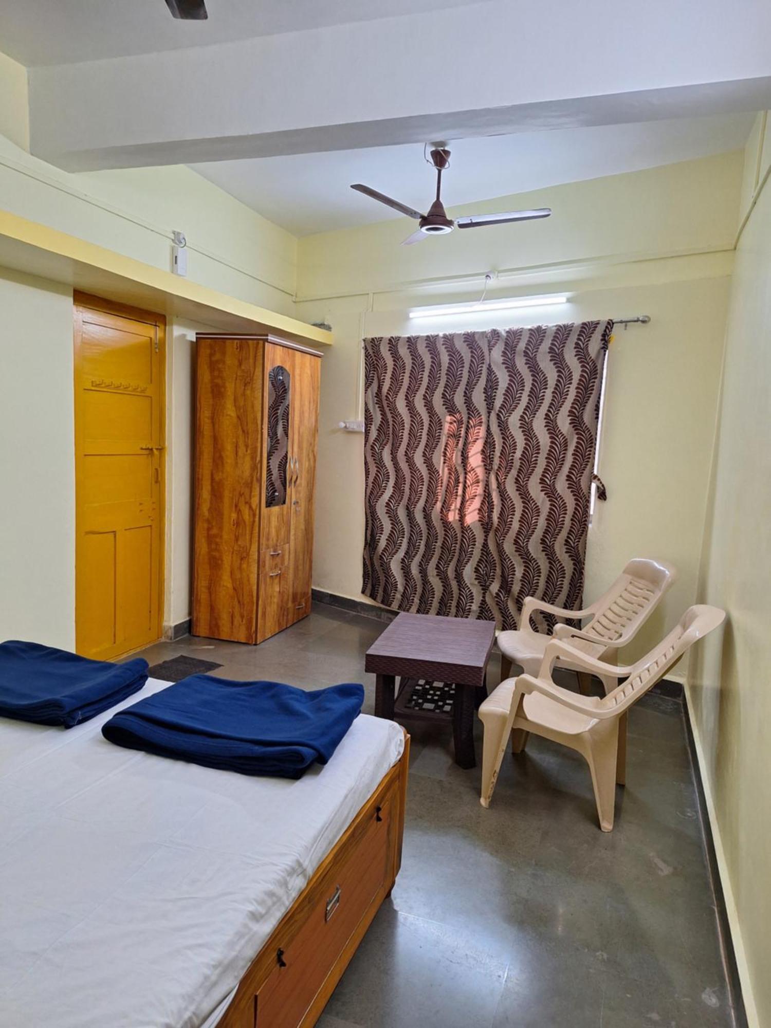 Anand Nivas Homestay Mālvan Exteriör bild