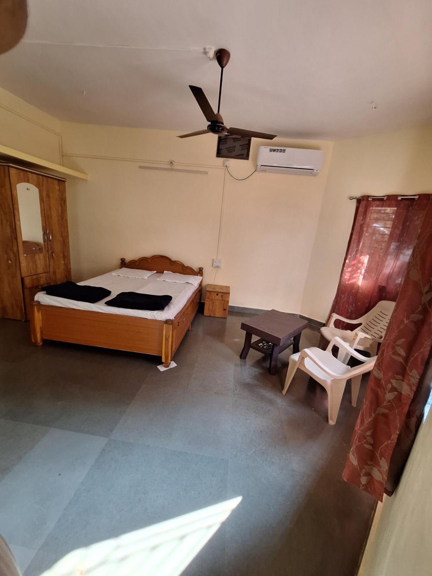 Anand Nivas Homestay Mālvan Exteriör bild